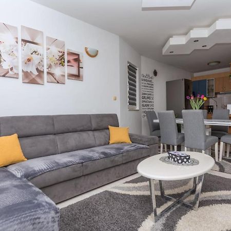 Apartments Matko Makarska Exterior photo